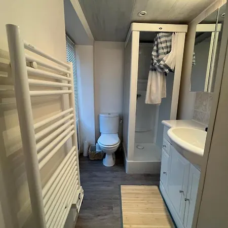 15 Min Du Chateau De + 5 Min Gare De Chantiers Apartamento Versalhes