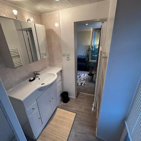 15 Min Du Chateau De + 5 Min Gare De Chantiers